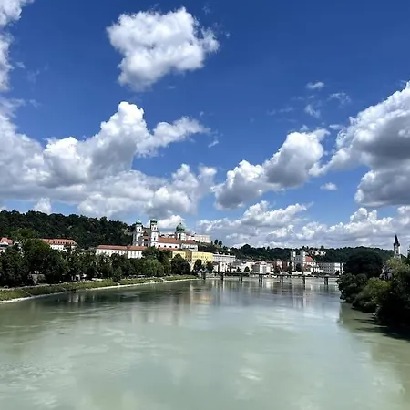 Schoene In * Passau